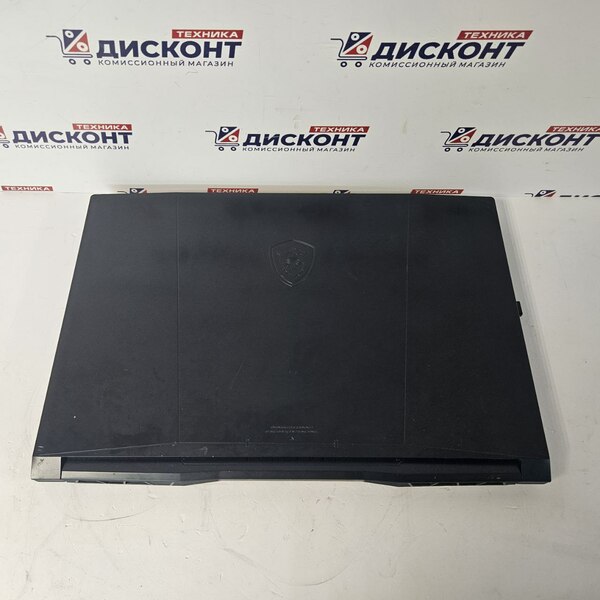 Ноутбук MSI GF76 Katana 11UC-1004XRU